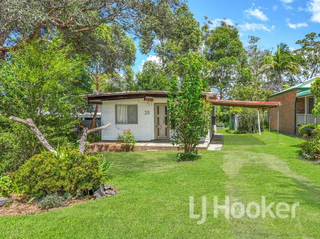 25 Waratah Crescent, NSW 2540