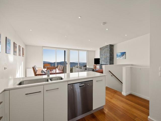 16/4 Summit Road, VIC 3723