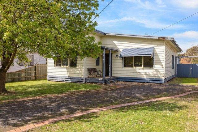 21 Churchill Drive, VIC 3922