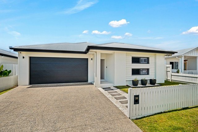 39 The Burlings, QLD 4818