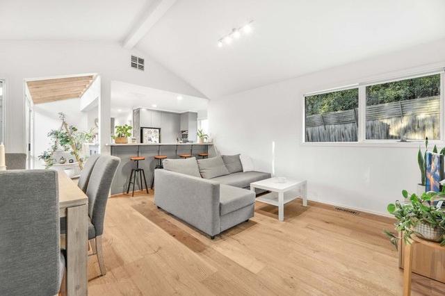 2/5 Beaufort Road, VIC 3136