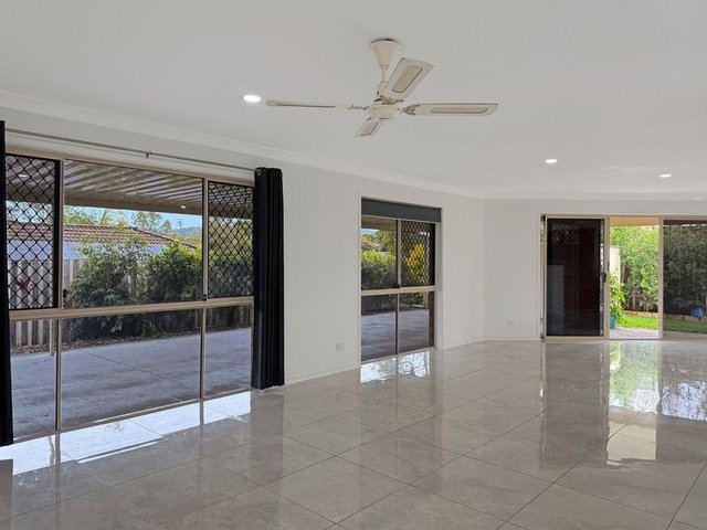 45 Feathertop Crescent, QLD 4211