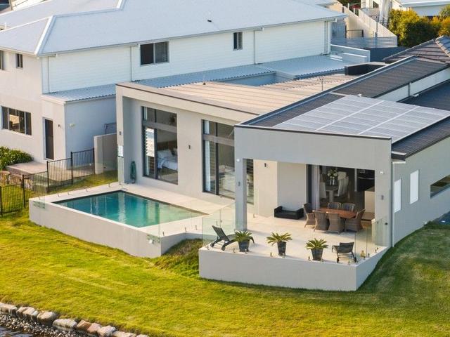 12 Kim Court, QLD 4212