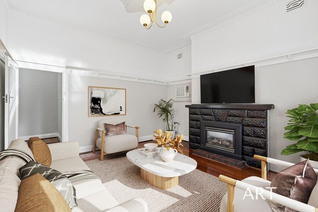 83 Lansdowne Road, WA 6151