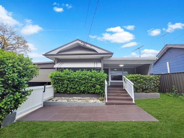 207 Henry Lawson Drive, NSW 2198
