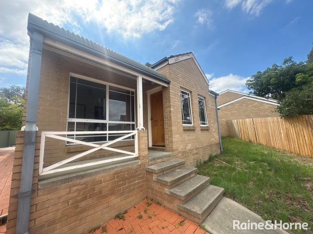 1/2 Manity Street, ACT 2913