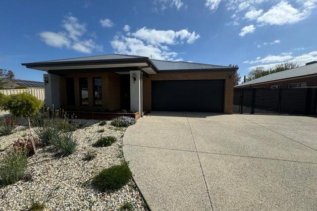 30 Nillahcootie Crescent, VIC 3631