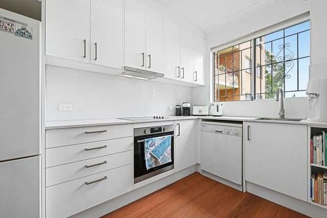 8/5-7 Rockley Street, NSW 2026