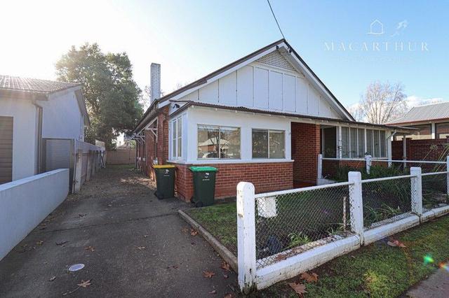 13 Freer Street, NSW 2650