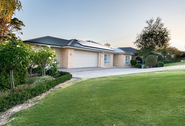 8 Price Avenue, SA 5271