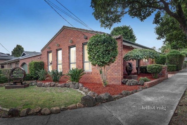 10 Landen Avenue, VIC 3150