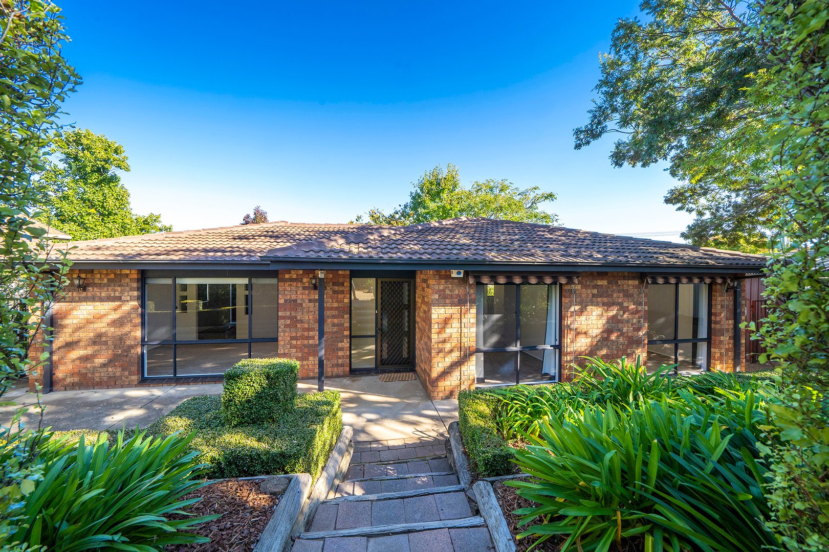 41 Vagabond Crescent, McKellar ACT 2617 Allhomes