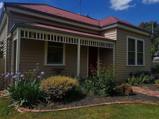 8 Clowes St, VIC 3444