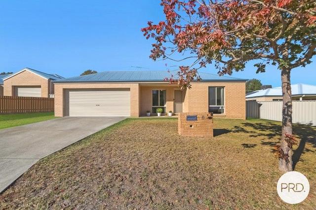 6 Wattle Way, NSW 2640
