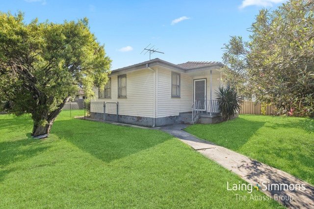 9 Mallee Street, NSW 2760