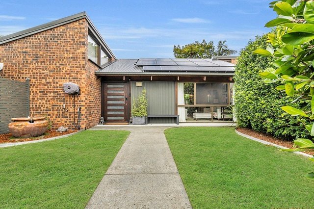18 Montanus Drive, QLD 4070