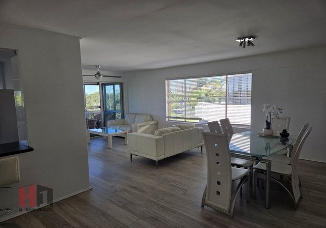 Room A/8/28 Marine Parade, QLD 4215