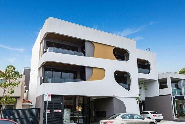 G04/15 Small Street, VIC 3188