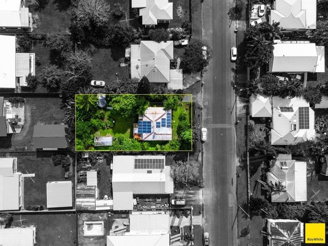 21 Chaplain Avenue, QLD 4870