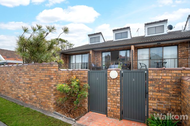 2/10 Kitchener Parade, NSW 2300