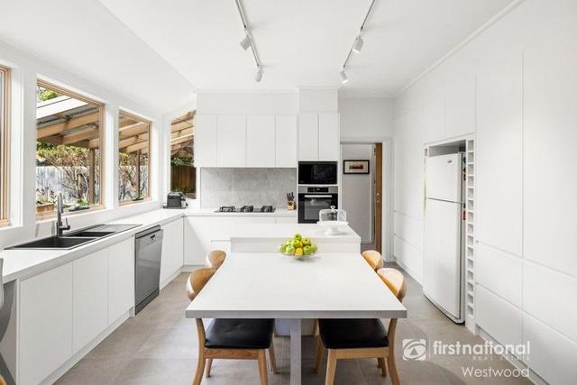 24 Doolan Street, VIC 3030