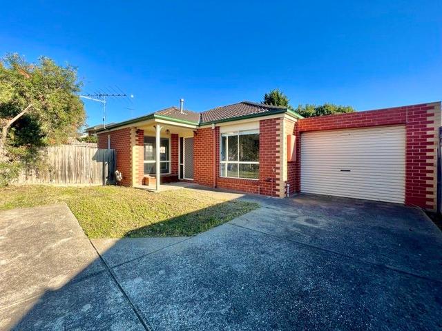 2/11 Meadowvale Drive, VIC 3216