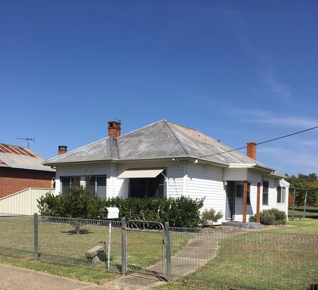 97 Fitzroy Street, NSW 2720