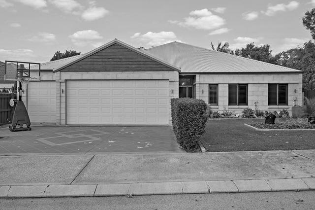 17 Little Heath Meander, WA 6210