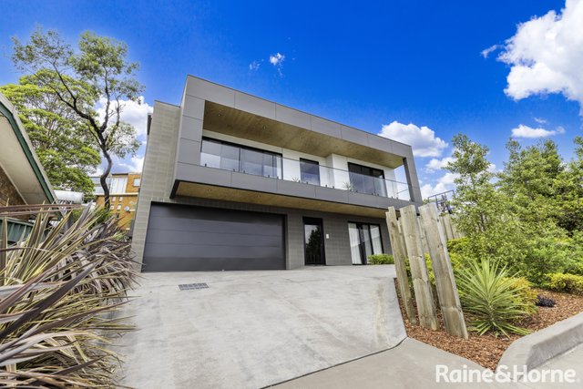 6B Woodlawn Avenue, NSW 2500