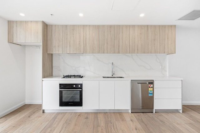 404/15-21 Hampton Court Road, NSW 2218