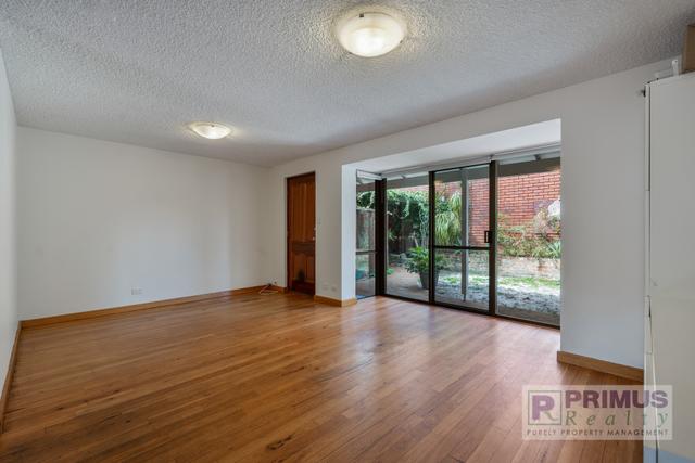 4/26 Cook Street, WA 6009