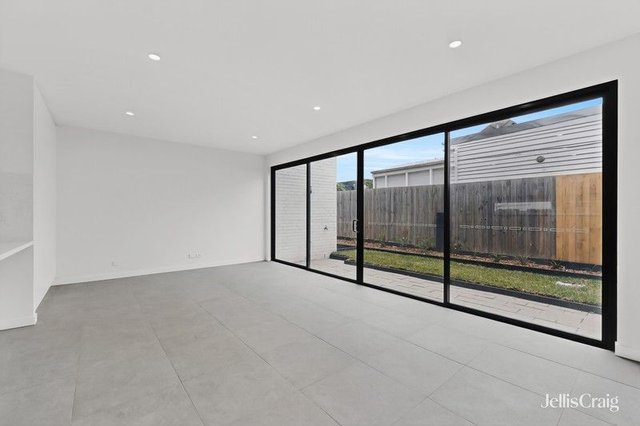 2/22 North Street, VIC 3032