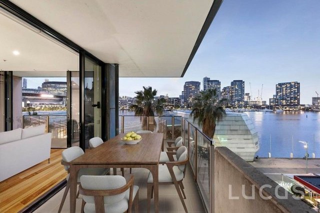 302/30 Rakaia Way, VIC 3008