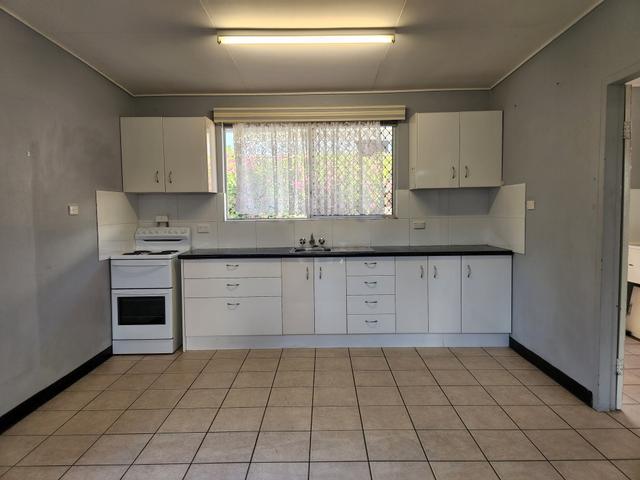 Unit 1/39 East St, QLD 4825