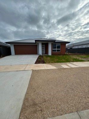42 Clydesdale Loop, VIC 3730