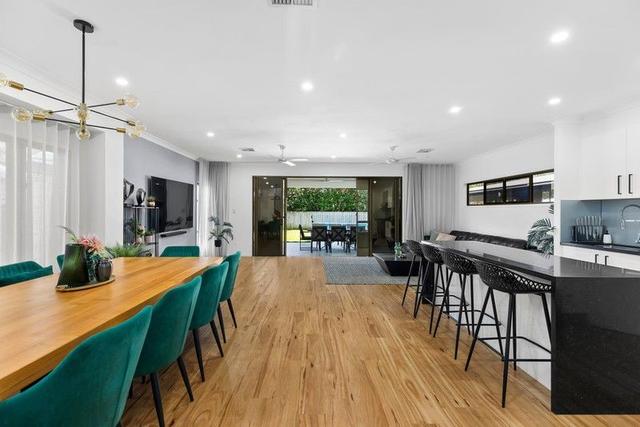 98 Macrossan Avenue, QLD 4170