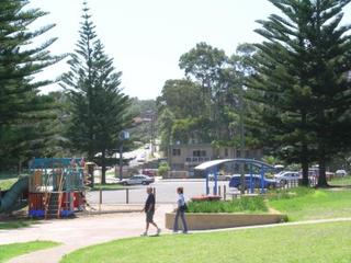 Park & Play Gym (2004-08-27)