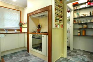Kitchen/pantry