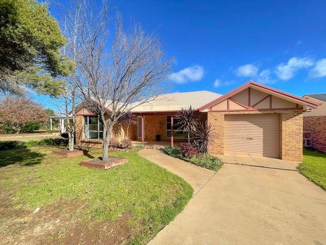 64 Wynella Street, NSW 2852