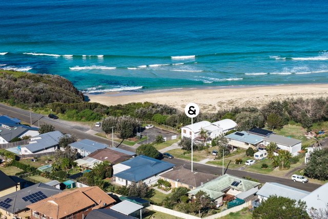 24 Rennies Beach Close, NSW 2539
