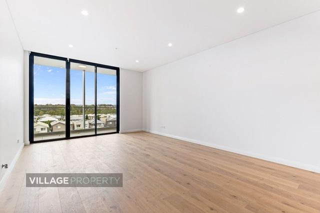 428/32 Civic Way, NSW 2155