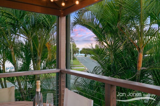 1 Robert Street, QLD 4019