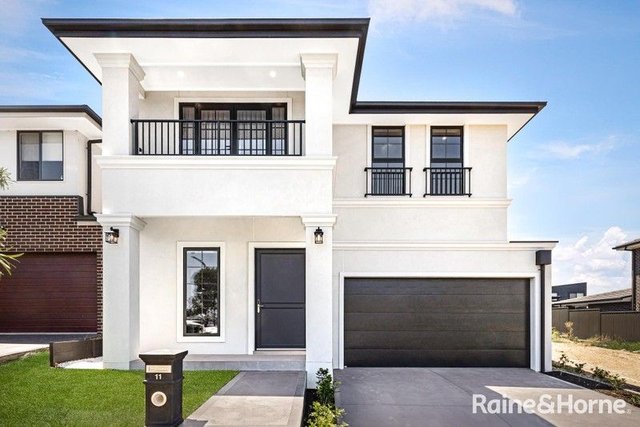 11 Kranji Street, NSW 2765