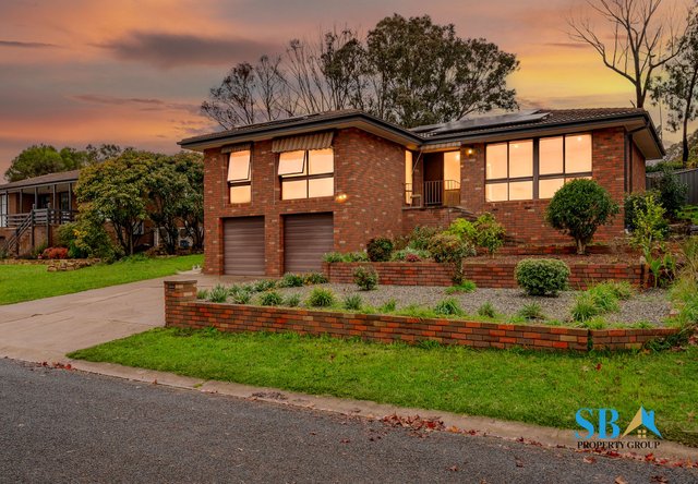 12 Stuckey Place, ACT 2615