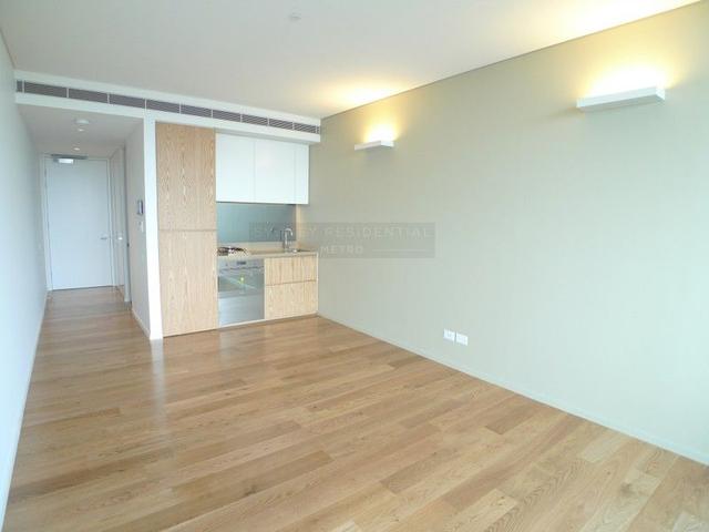 E2002/3 Carlton Street, NSW 2008