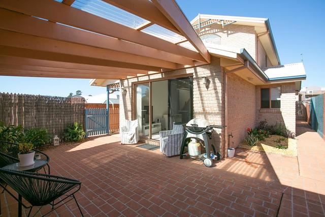 2/16B Addison Street, NSW 2529