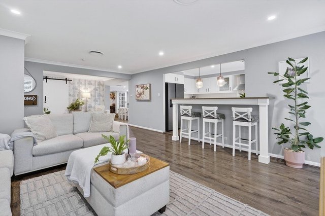 27 James Cook Drive, NSW 2147