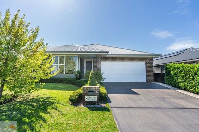 32 Buckland  Drive, NSW 2800