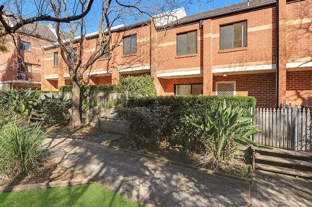 13/10-16 Forbes Street, NSW 2077