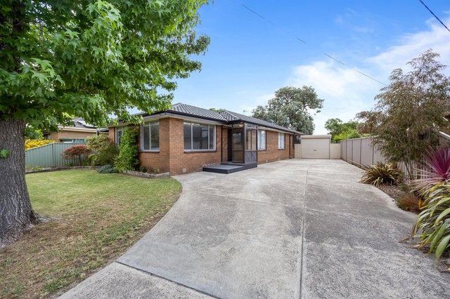 37 Marie Crescent, VIC 3355